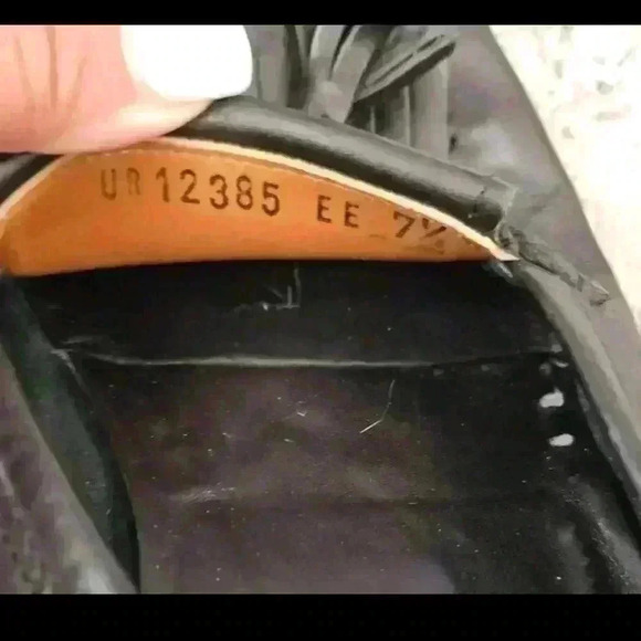 Salvatore Ferragamo Mens Leather Black Tasseled Loafer 7.5 EE (Double Wide) main image 5